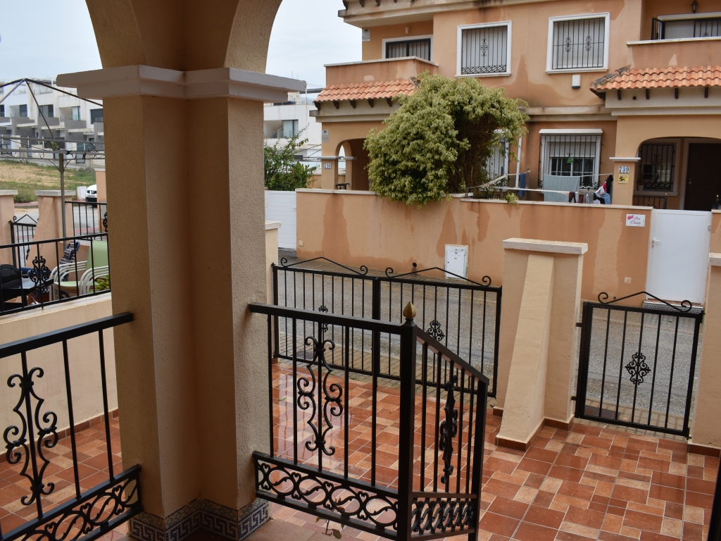 Villa in Alicante - Image 3