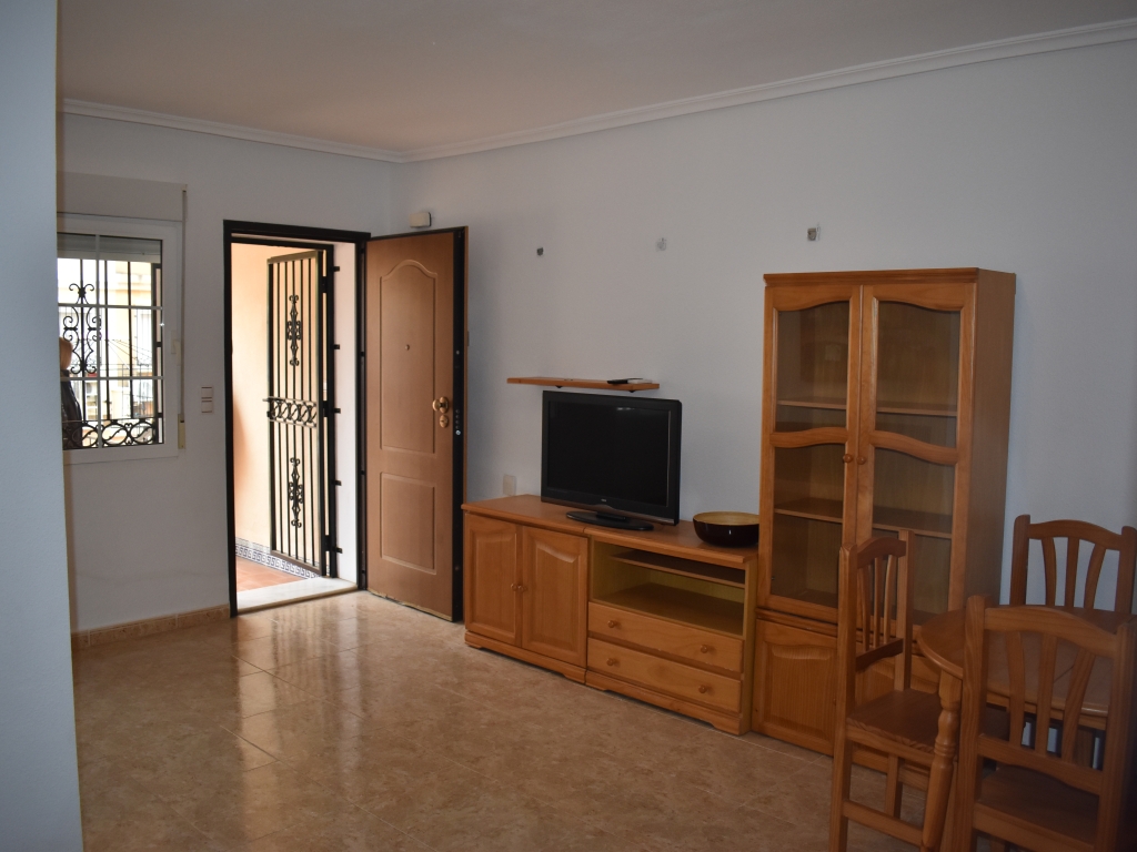 Villa in Alicante - Image 4